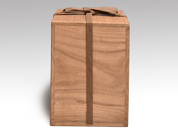 高取瓢形水指 森岡嘉祥(作) 誂え塗蓋付 | 古美術ささき