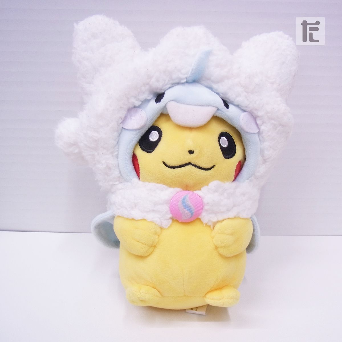 ポケモンセンター メガチルタリスのポンチョを着たピカチュウ