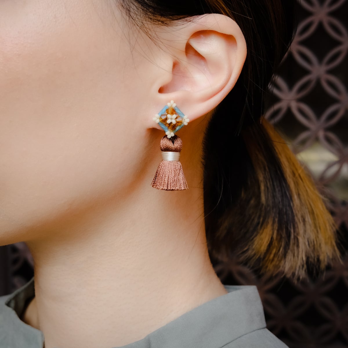 indigo studio ｜ マジョリカタイル柄タッセルピアス・イヤリング