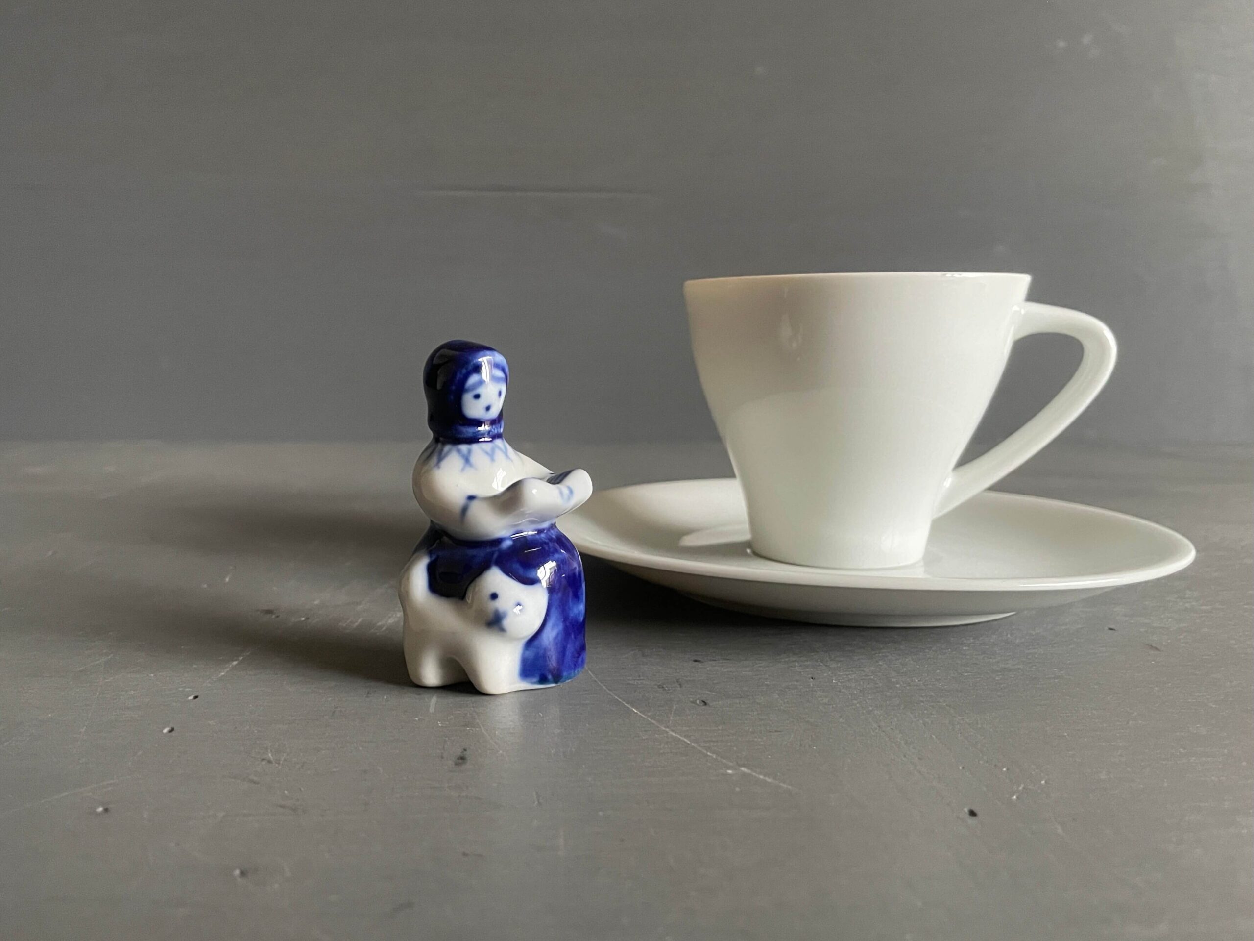 No.10743「旧ソ連の民藝オブジェ：グジェリ焼き」 高さ6.5cm SOLD