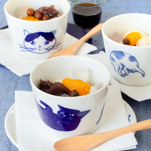 双寿園 猫シリーズそば猪口 ＜かおねこ＞蓋にもなる薬味皿付き 磁器製