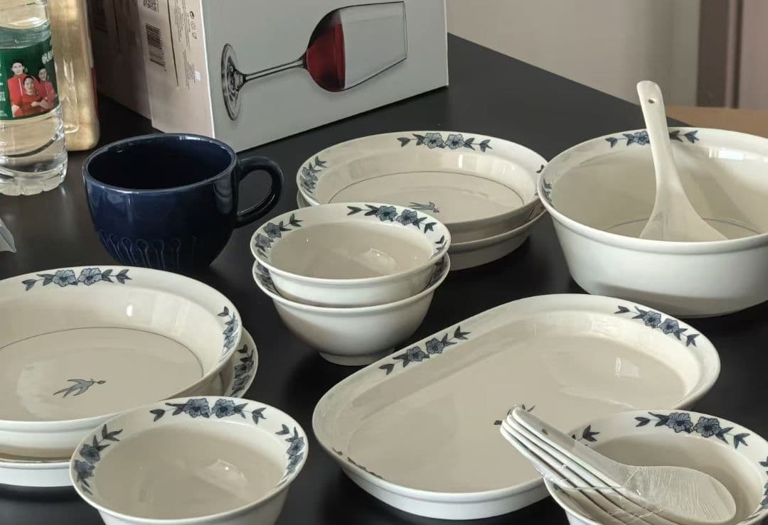 青い花柄の陶器食器セット 楽天市場】BOTANICAL / ボタニカルパスタ皿【直径22cm】【日本製】電子