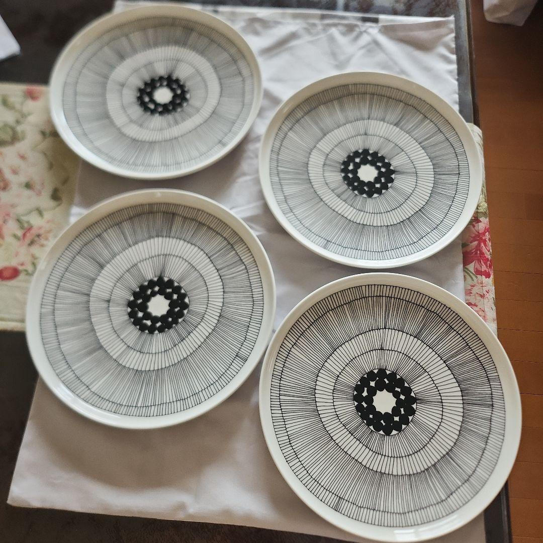 marimekko モダンデザイン皿 ４枚セット marimekko（マリメッコ） プレート 皿 marimekk プレート 20cm 全8種