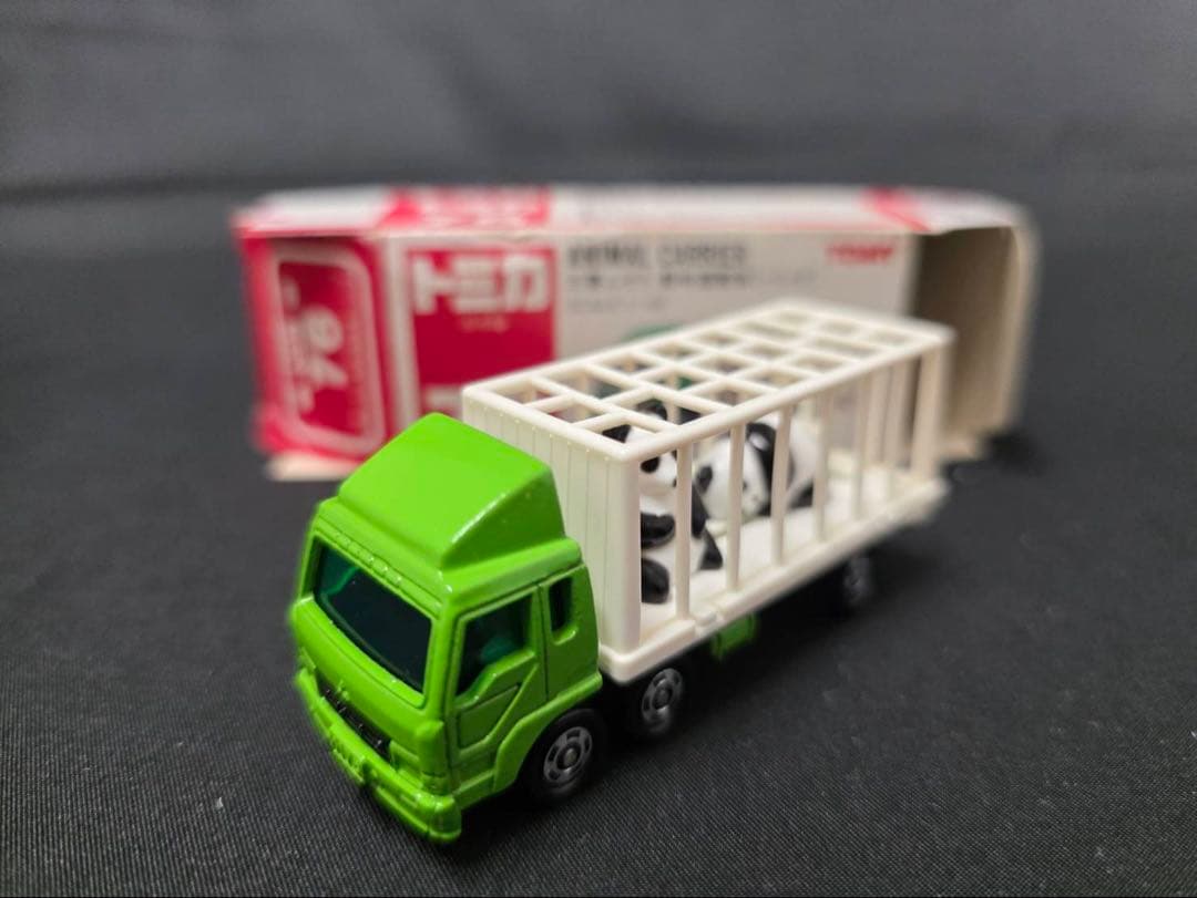 トミカ赤箱76三菱ふそう動物運搬車(パンダ)日本製 トミカ赤箱76三菱ふそう動物運搬車(パンダ)日本製 - メルカリ