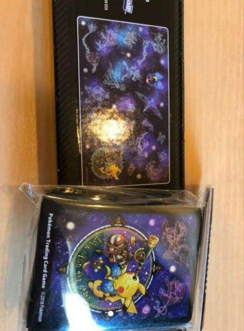 海外ポケモンセンター限定 星を見てピカチュウ サプライセット ポケモン - WCS限定ピカチュウ 星を見上げて ポケモンプレイマット